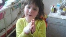 Five-year-old Valentina Miron, who has undergone 70 surgeries, is taken to Germany for treatment by UOC priest