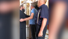 OCU activists expel Bishop Pimen from the temple in his native village