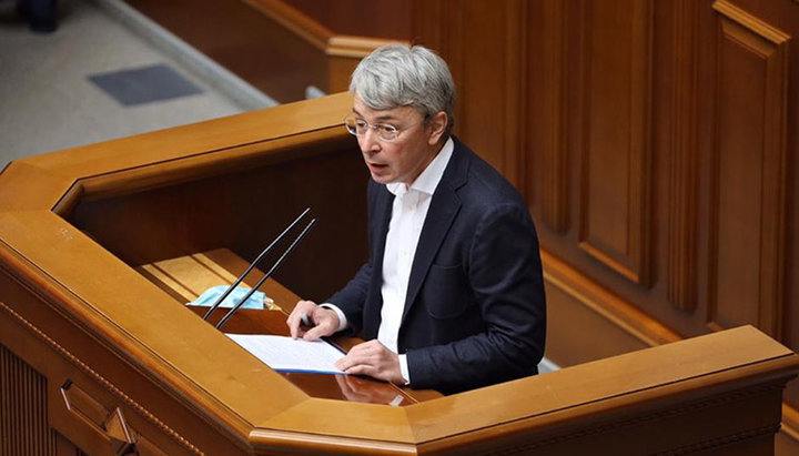 The new Minister of Culture of Ukraine Alexander Tkachenko. Photo: the FB page of the head of the UOC-KP Filaret Denisenko