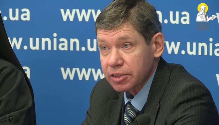 Expert: Poroshenko's bill is dangerous not only for UOC