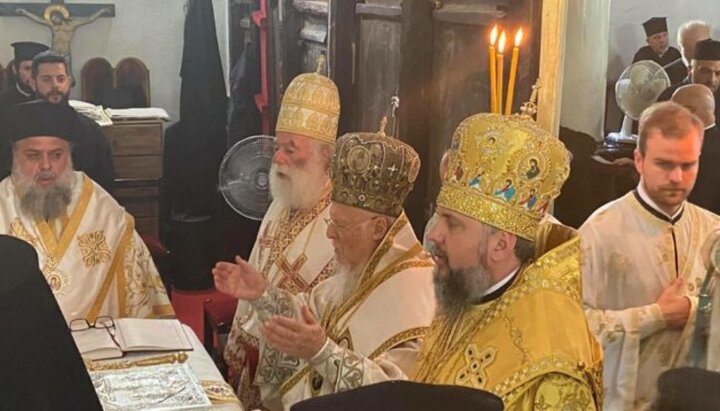 Phanar head and Patriarch of Alexandria concelebrate with Dumenko in Imbros