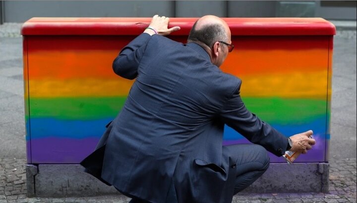 Protestant congregations often feature rainbow symbolism demonstrating LGBT