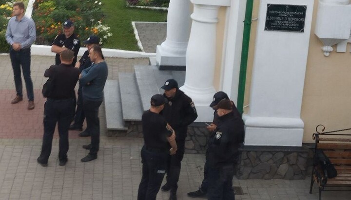 There are the police at the Kremenets Convent. Photo: Telegram channel