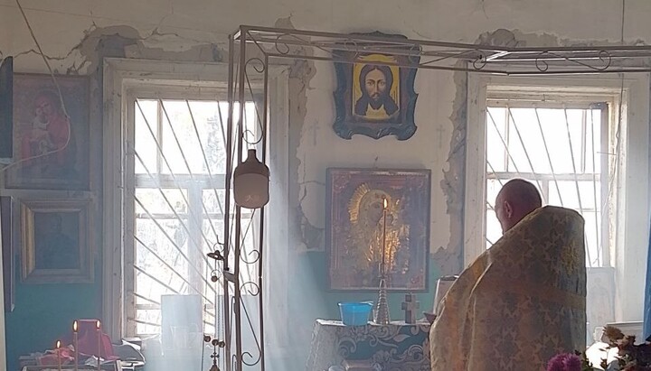 Worship in Novosilky. Photo: kozakTv1
