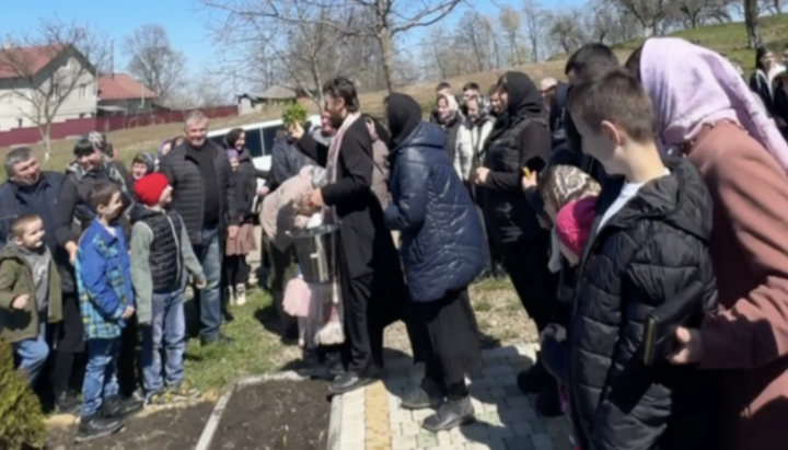 Rector in Stanivtsi: We would have died of despair if we were not believers