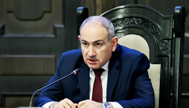 Armenian PM Says Government May Reclaim Churches Amid Rift With Catholicos